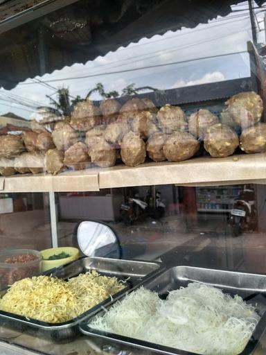 BAKSO MAS NO ( BAKSO URAT DAN MIE AYAM )