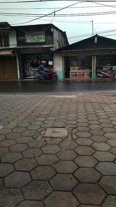 CORNER KEBAB - LAPANGAN TEMBAK