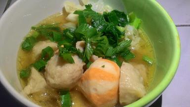 KEDAI HJR BAKSO IKAN DAN BAKSO SEAFOOD