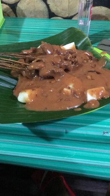 SATE PADANG PARIAMAN DISIKO