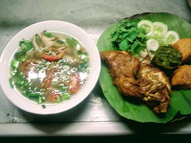 WARUNG AYAM PENYET MPO UNAS