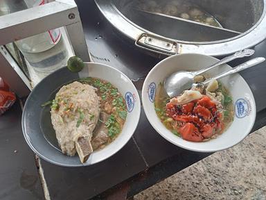 BAKSO DAN MIE AYAM MANG ULOH