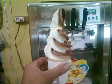 ES KRIM DAN DURIAN MEDAN