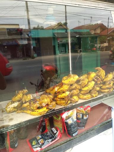 AYAM BAKAR & GORENG AA WAHYU