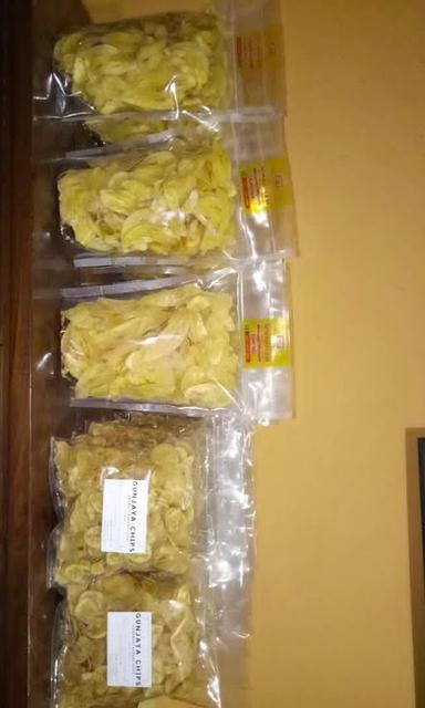 KERIPIK PISANG GUNJAYA CHIPS