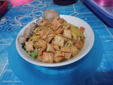 BAKSO MIE AYAM JAMU KINAN