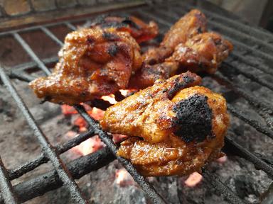 WARUNG NASI TEH IKA