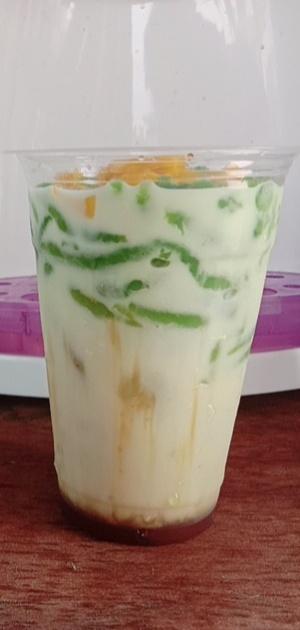 CENDOL BANDUNG DAN ES CREAM CINCAU AKI AANG