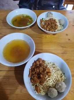 Photo's Mie Ayam & Bakso Sadam ( 126 )