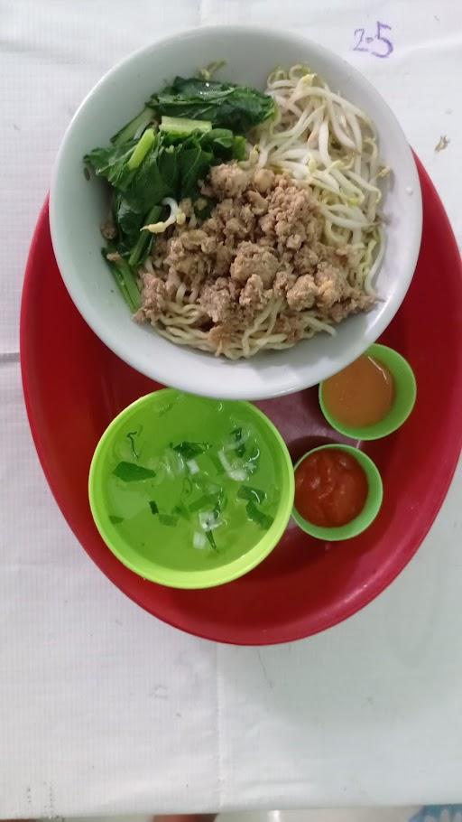 MIE AYAM OM JO