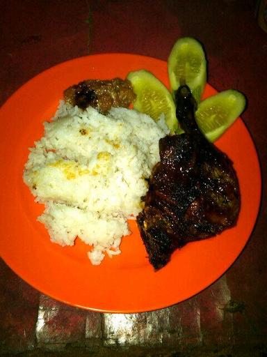 NASI UDUK 68