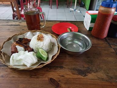 PONDOK AYAM BAKAR TIGA RASA