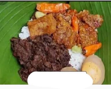 SARAPAN PAGI BU TIWI