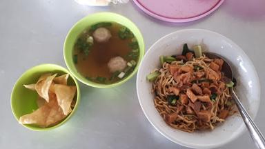 BAKSO GAJAH MUNGKUR GM CISEENG