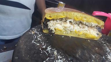 MARTABAK MAS RAYYAN