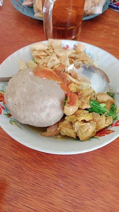 MIE AYAM KUAH ASIFA