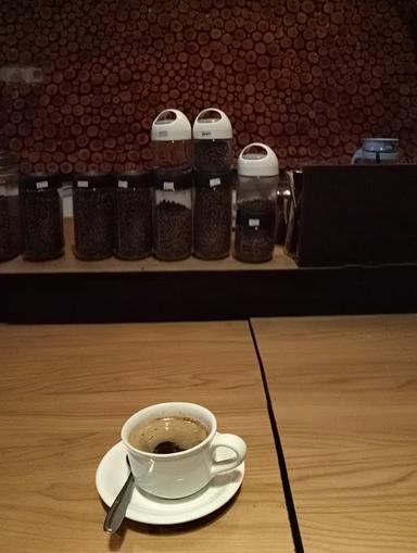 KEDAI KOPI BALEWANGI