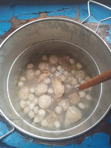 BAKSO CERIA TEH LUSI