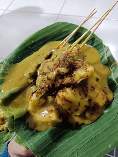 PONDOK SATE PADANG DANGUANG-DANGUANG MAK KILUAK