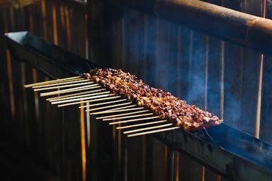 KEDAI SATE PATEBE