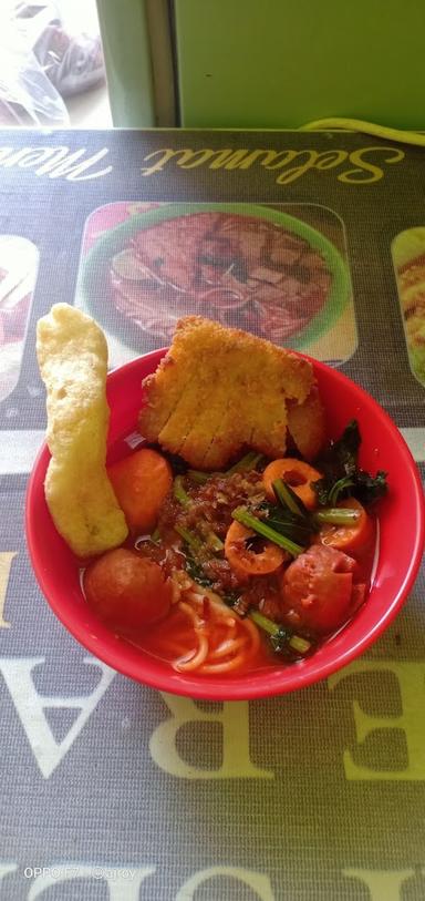 KEDAI SEBLAK & MIE RAMEN BUNDA YUNI