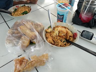 MIE AYAM & BAKSO SLAMET