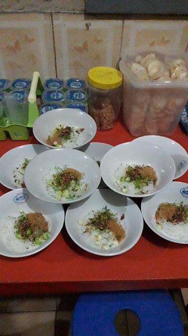 PEMPEK PALEMBANG MEY MEY