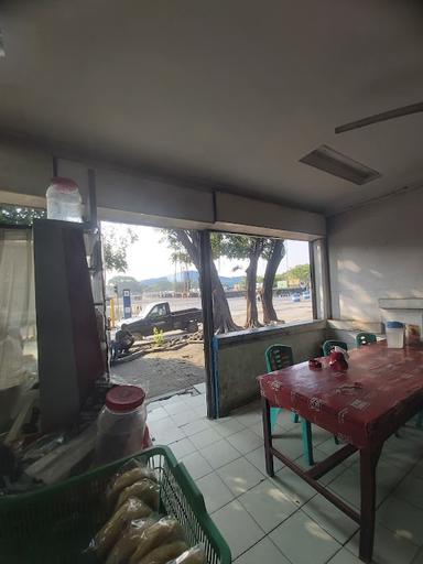 RUMAH MAKAN MASAKAN PADANG ROSE