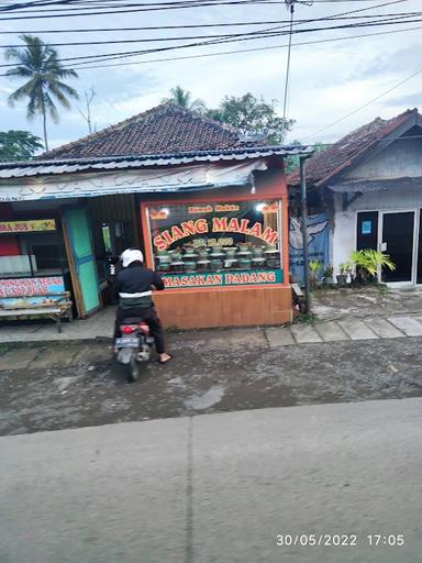 RUMAH MAKAN SIANG MALAM