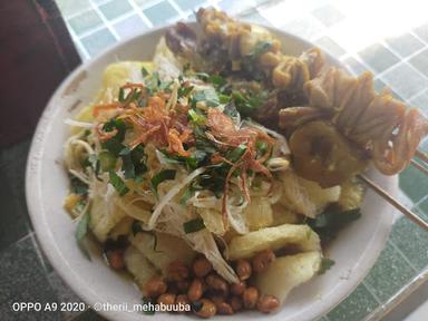 WARUNG BUBUR KACANG IJO&BUBUR AYAM MADURA MAS ACONG