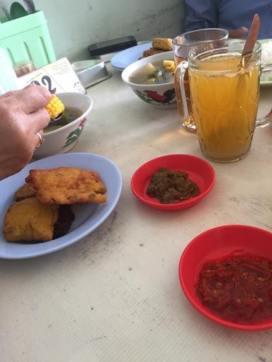 AYAM GORENG BERKAH