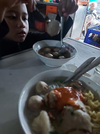 BAKSO MINGGU 1