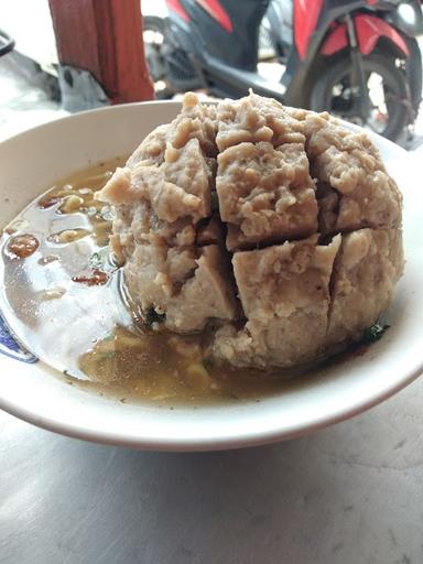 BAKSO RUDAL LESEHAN