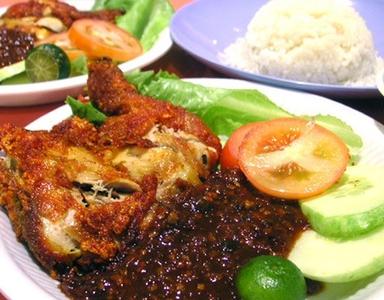 RAJA BUBUR AYAM BAKAR DAN AYAM GORENG SUROBOYO