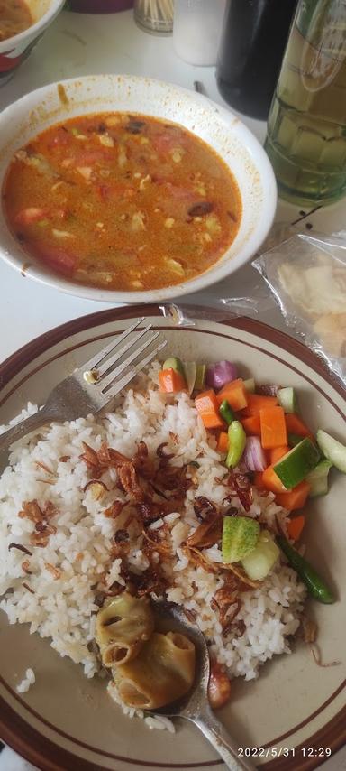 SOTO MIE BOGOR KARAOS