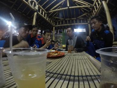 WARUNG LESEHAN SUMEDANG