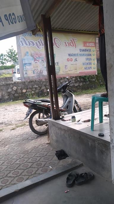 WARUNG RITEL IBU JARIYAH