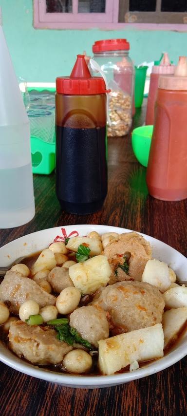 BAKSO MERCON & RAMEN TEH NOVI