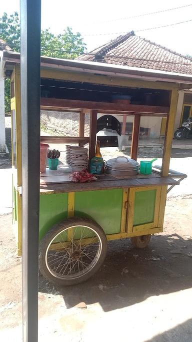 BUBUR AYAM MANG MAMAT