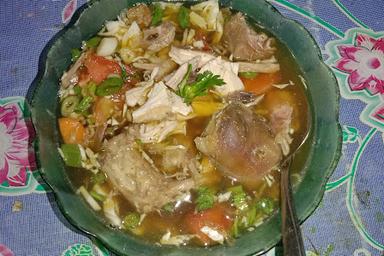 BUBUR SOP AYAM MANG DINUL DUA PUTRI