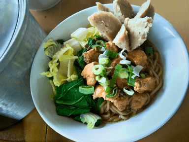 MIE AYAM & BASO DINAR