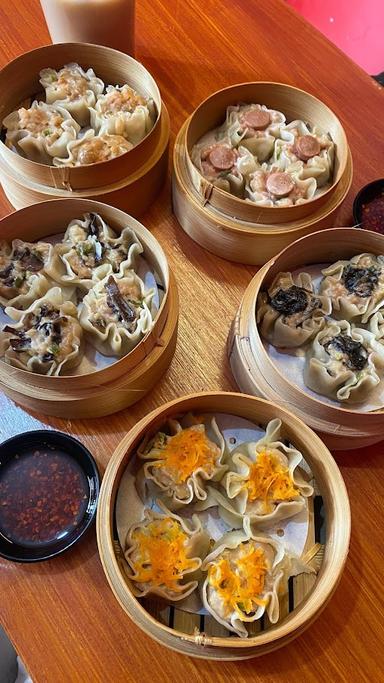 AYOUTUKU DIMSUM