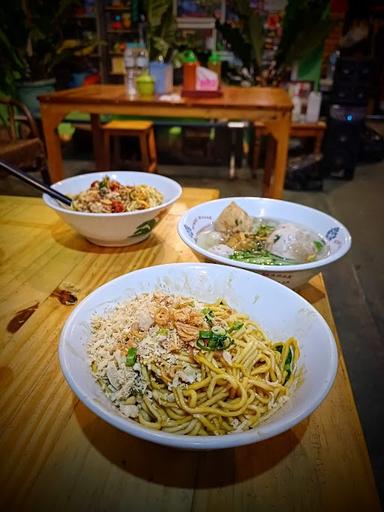 MIE AYAM & BAKSO JUARA