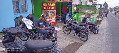 MIE AYAM BAKSO WOYO-WOYO