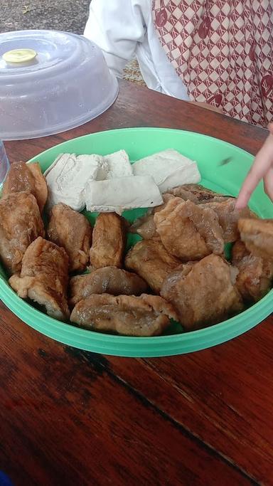 BAKSO PAK SUROSO