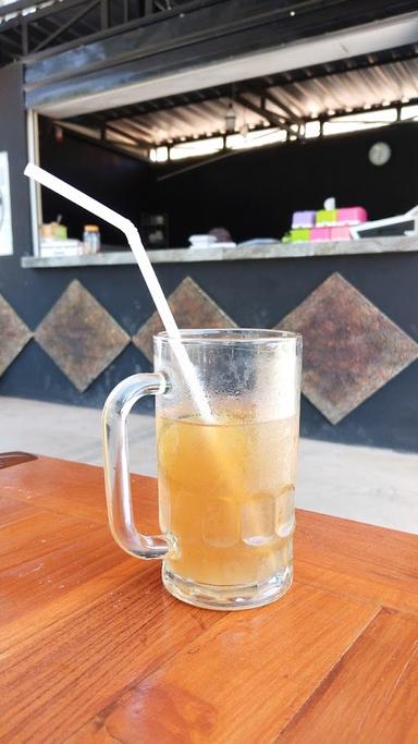 WARUNG CAFE MBUNDAS