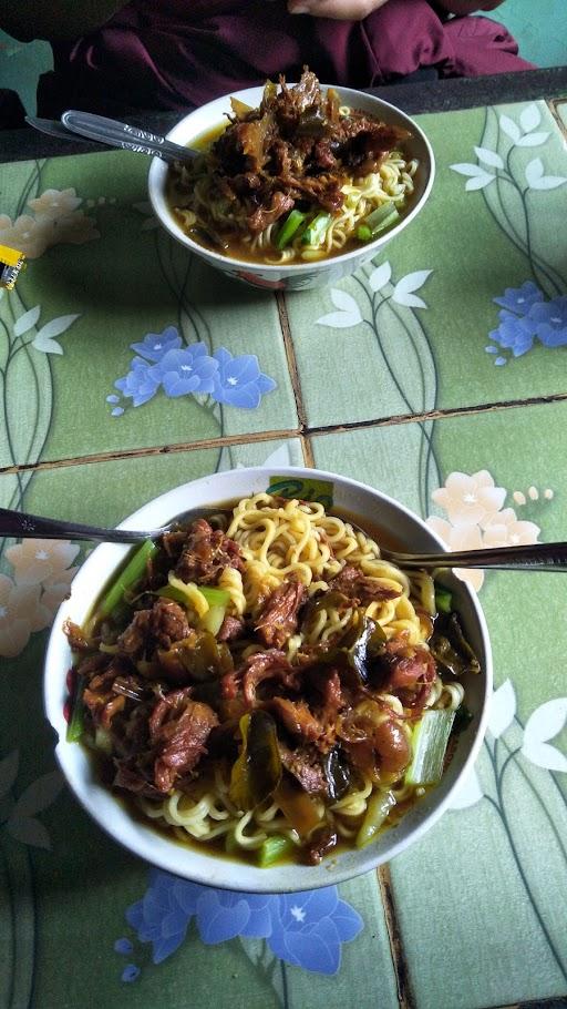 MIE AYAM NYI PESEK