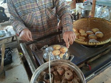 MAU-MAU ANEKA KUE JAJANAN PASAR