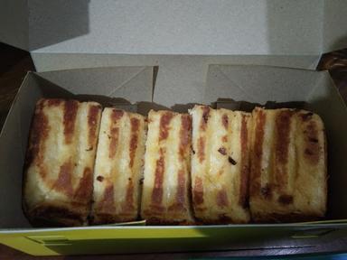 ROTI BUMBU BAKAR SUNDA RAOS