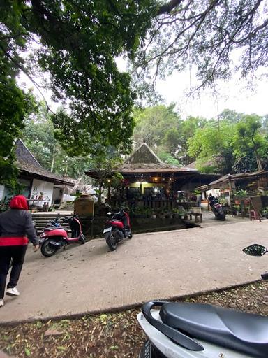 WARUNG KOPI NYUNDA